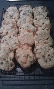 Marshmallow, Chocolate and Oat Cookies